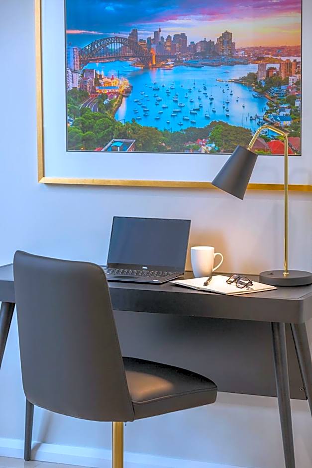 Meriton Suites Pitt Street, Sydney