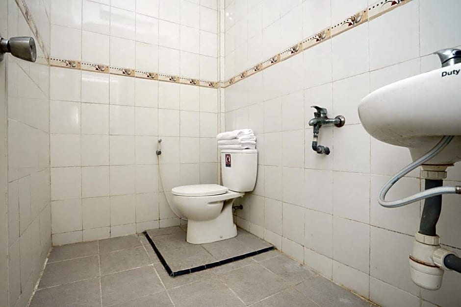 OYO 2003 Female Guest House