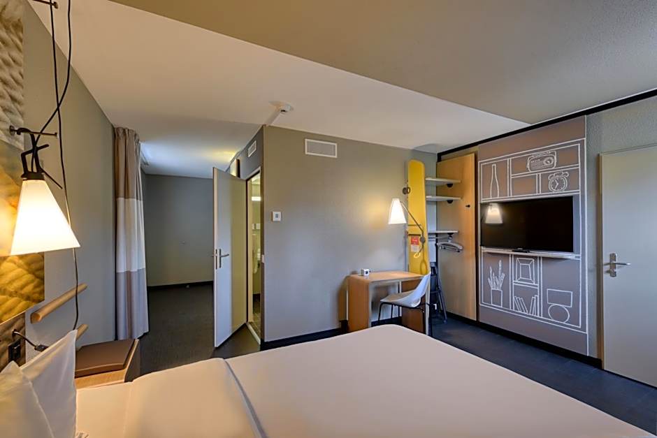 ibis Zurich City West