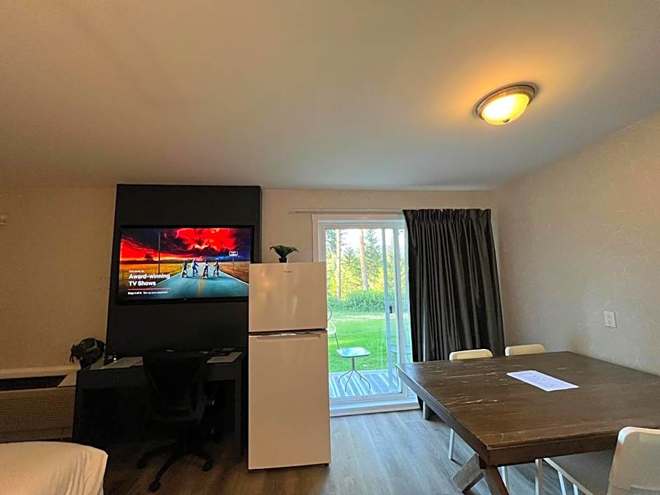 Hotel Civilia Lakeside by Civilia Golf Retreat