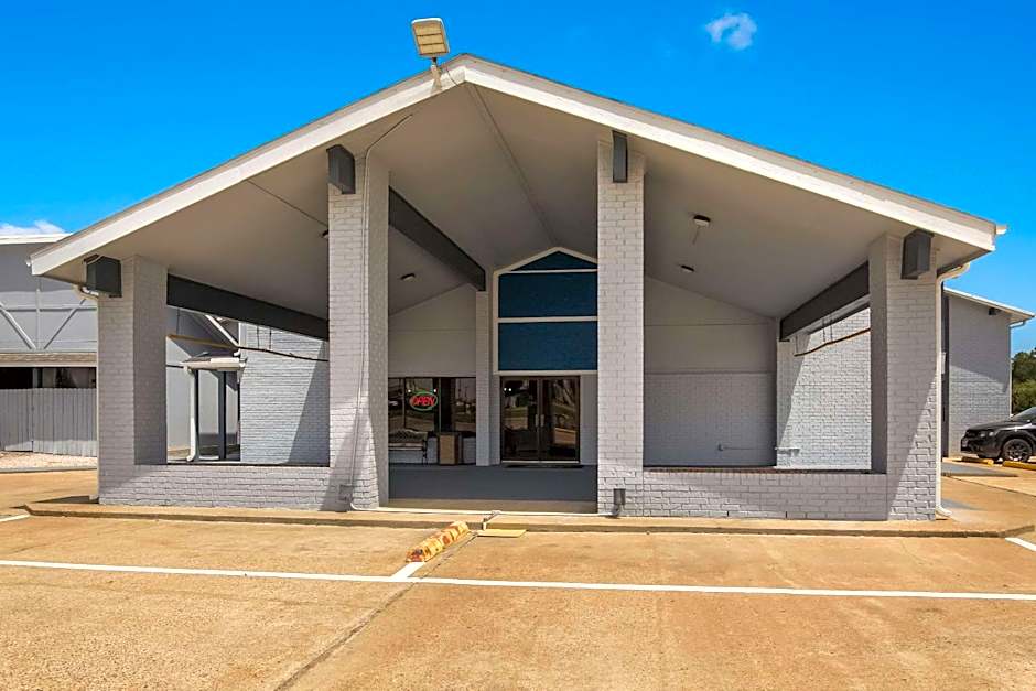 Quality Inn Madisonville