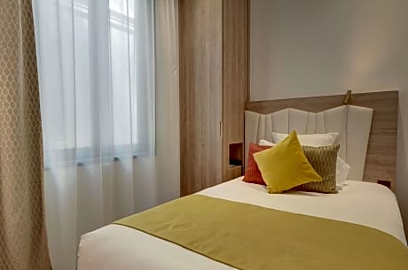 Classic Single Room