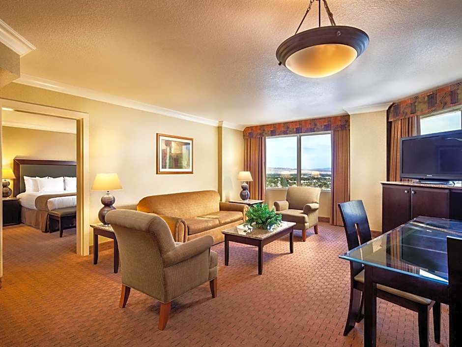 The STRAT Hotel, Casino & Tower