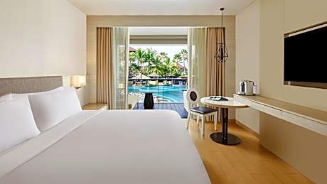 1 King Bed, Pool View, Balcony, Deluxe Room with Free Daily Mini-bar