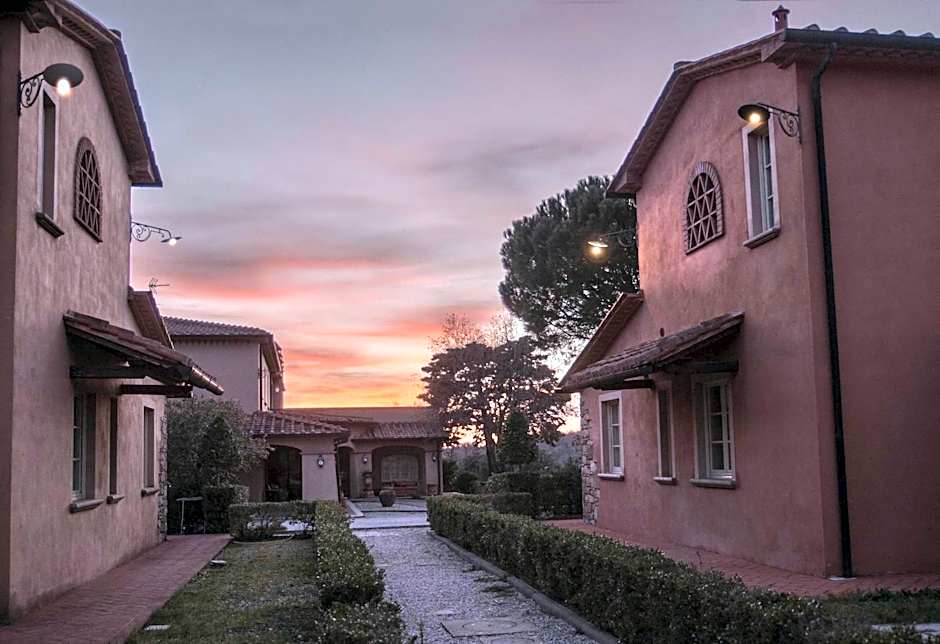 ISA-Residence with swimming-pool in Monteverdi Marittimo