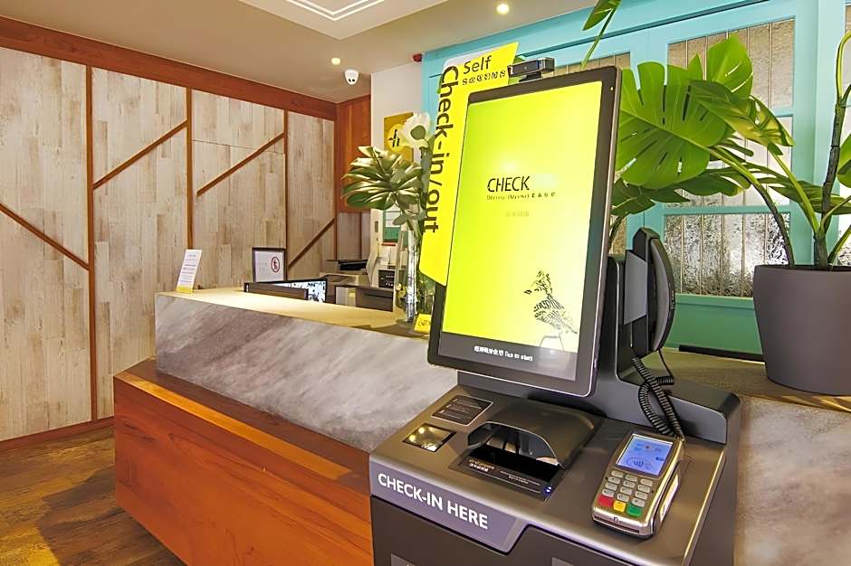CHECK inn Taichung Ziyou