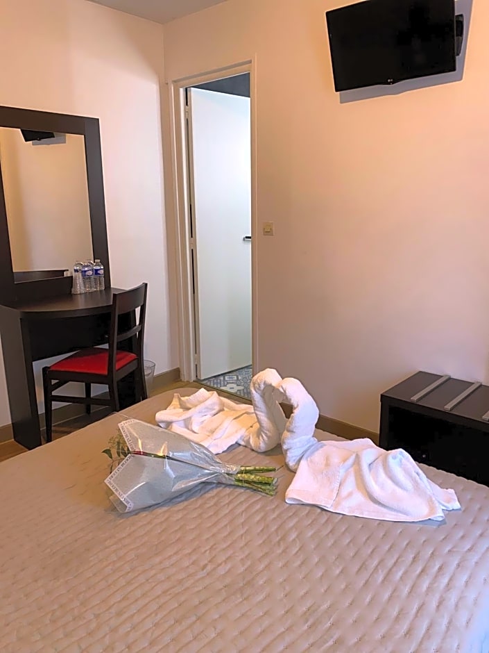 Aero Hotel