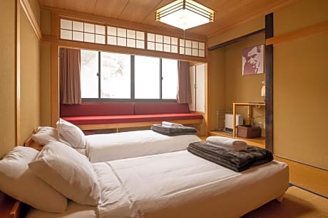 Japanese-Style Room