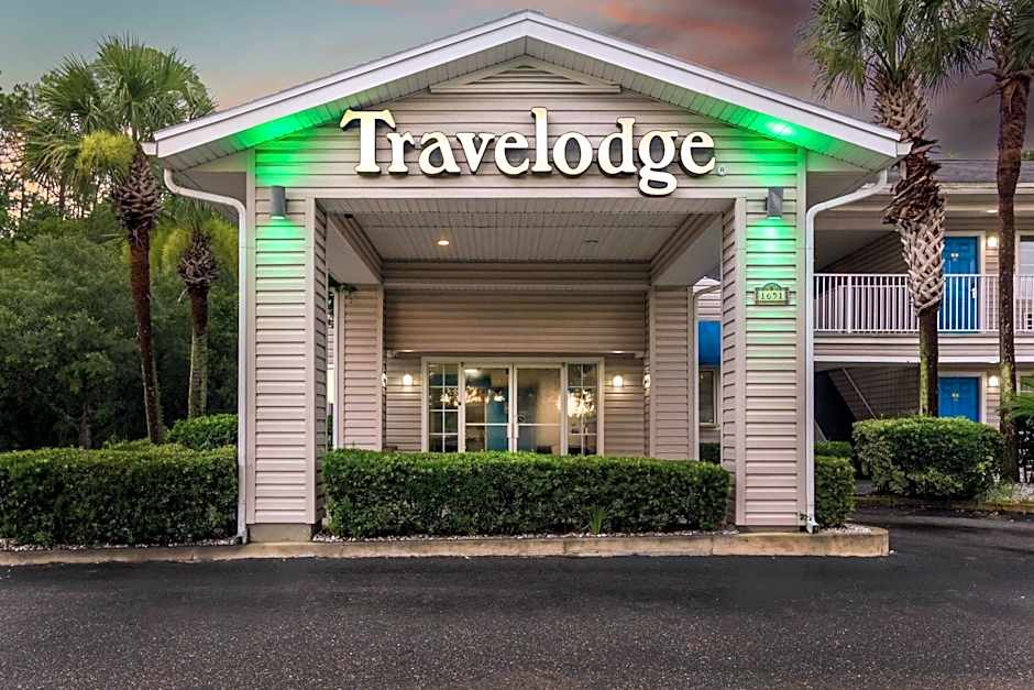 Travelodge Suites by Wyndham MacClenny