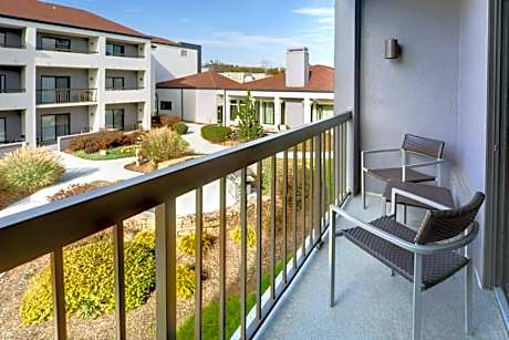 King Room with Sofa Bed and Balcony
