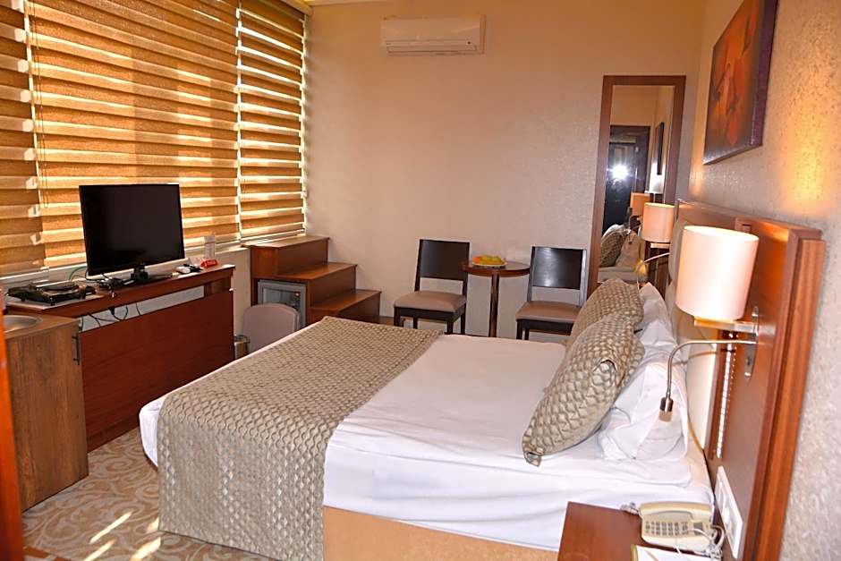 Photo 1 of 4 of Double Room