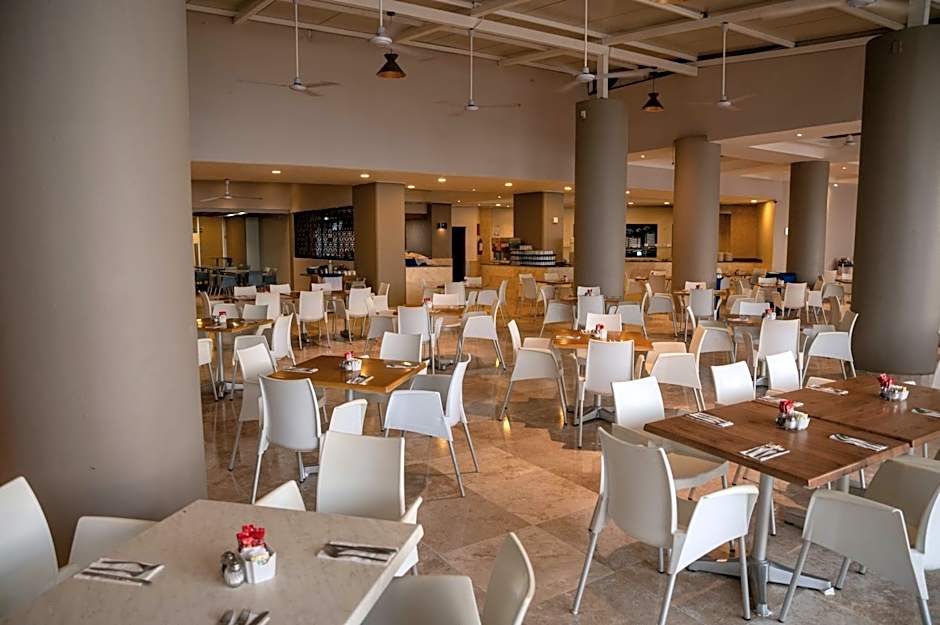 Ritz Acapulco All Inclusive