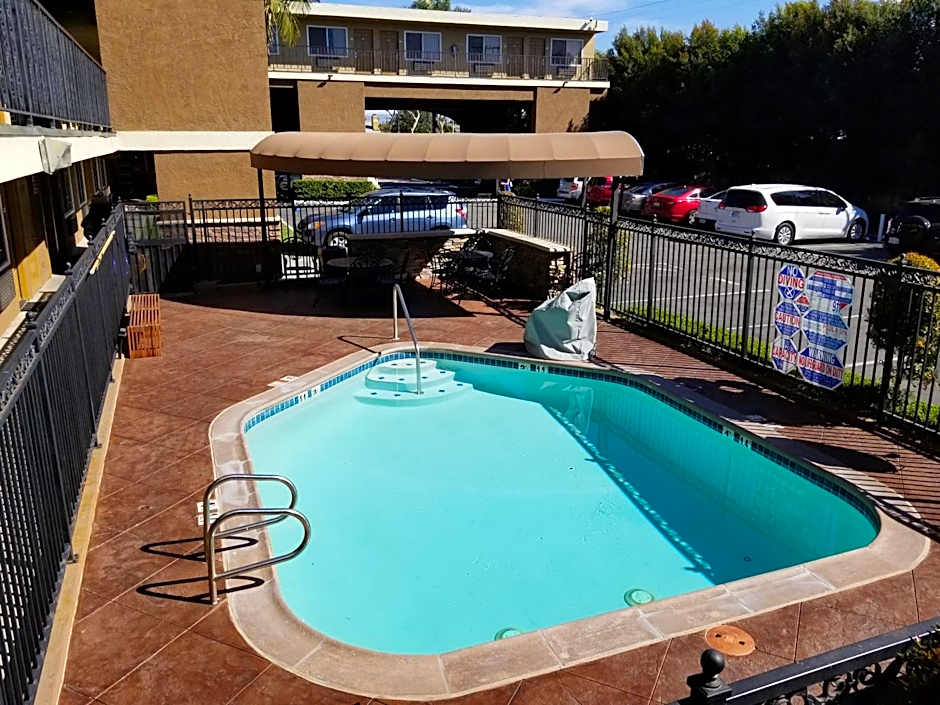 Quality Inn & Suites Maingate