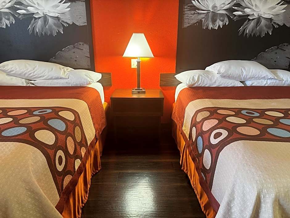 Super 8 by Wyndham Giddings