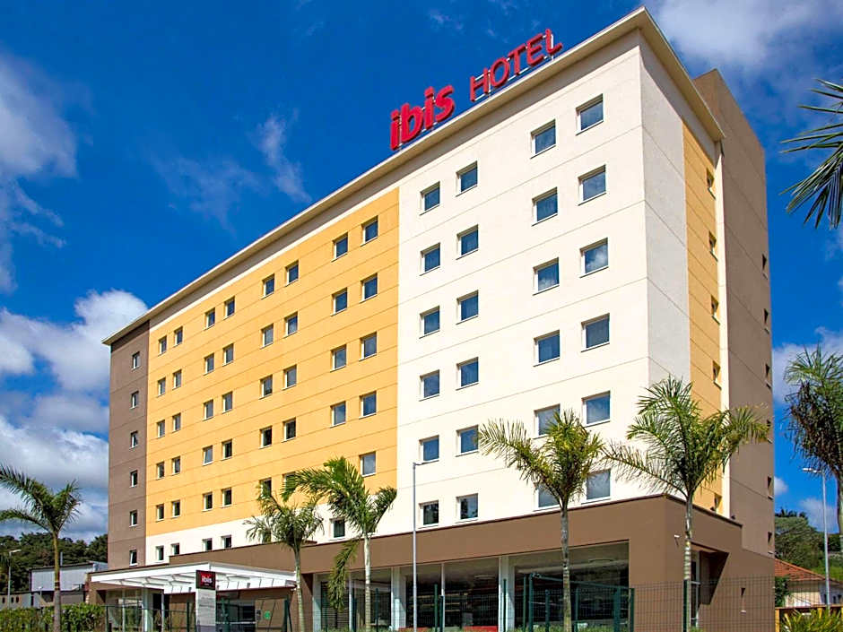 Ibis Itatiba