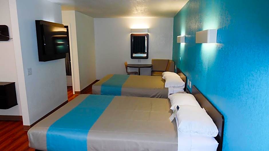 Motel 6-Irving, TX - Irving DFW Airport East