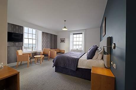 Family Room with Sea View