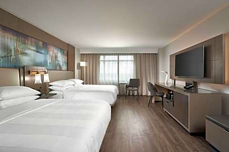 Two Queen Beds, Floors 2-7