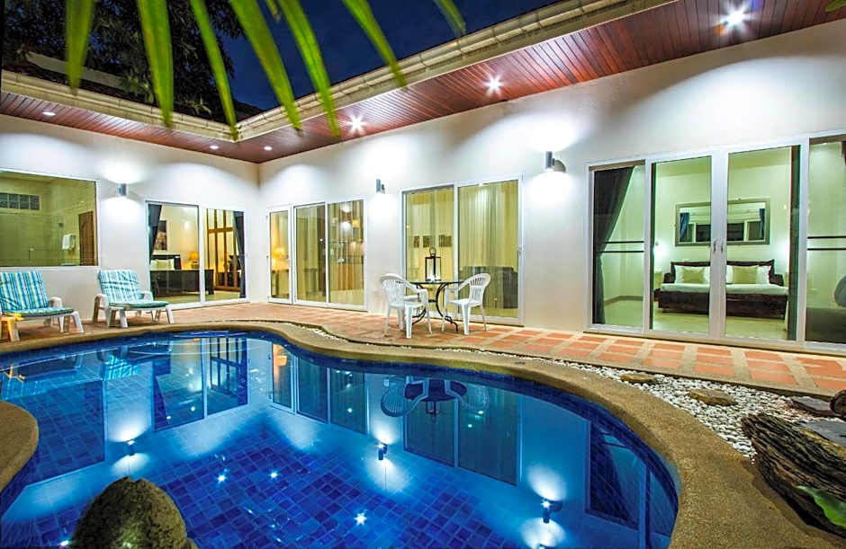 Avoca Pool Villas