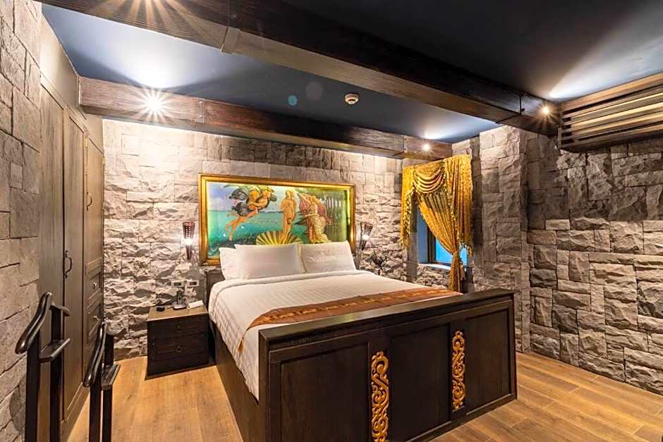 The Castle Pratumnak Hill Pattaya 6 Bedroom