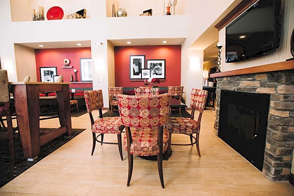 Hampton Inn By Hilton & Suites Minot