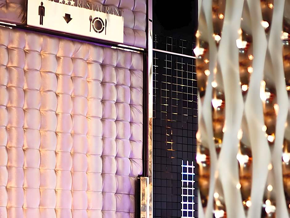 Royal Group Hotel Chang Chien Branch