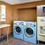 La Quinta Inn & Suites by Wyndham Clarksville