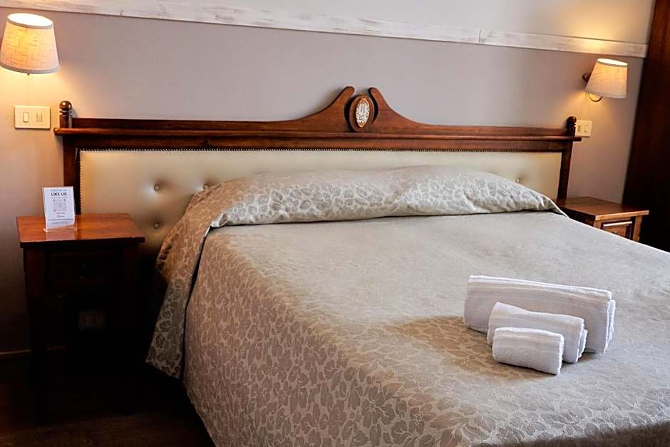 La Collegiata Guest House