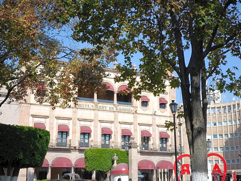 Hotel Virrey De Mendoza