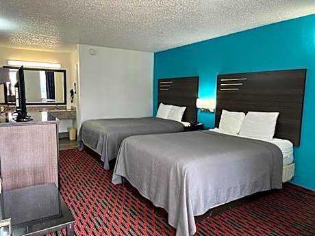 Double Room with Two Double Beds- Smoking