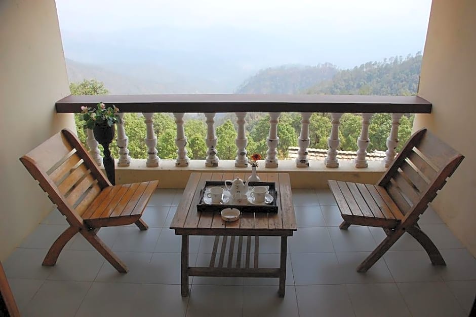 Tree of Life - Grand Oak Manor, Binsar Wildlife Sanctuary