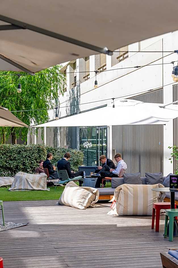 Slo Hostel