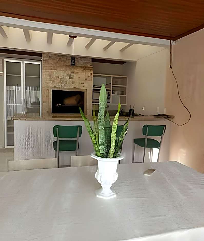 Casa Completa 6 Suíte e 1 Quarto, Piscina e Gourmet