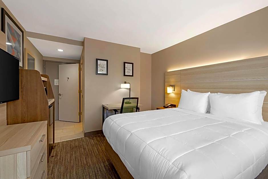 Country Inn & Suites By Radisson Staten Island NY