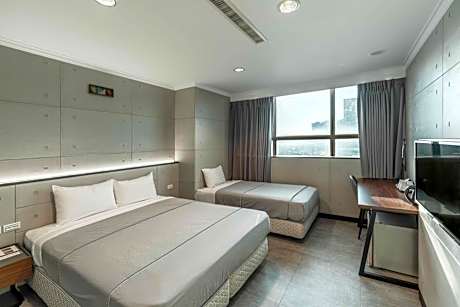 Standard Quadruple Room
