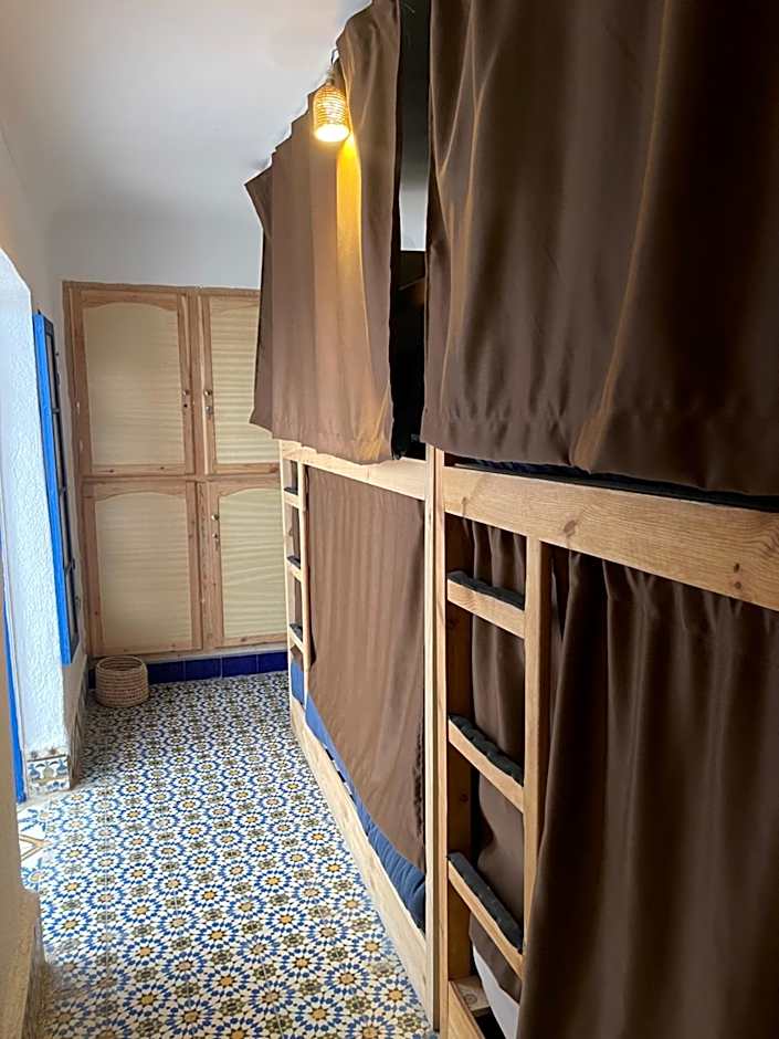 Riad Yu Yu