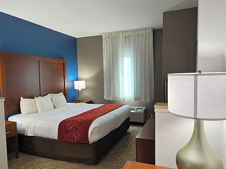 Comfort Suites Louisville East