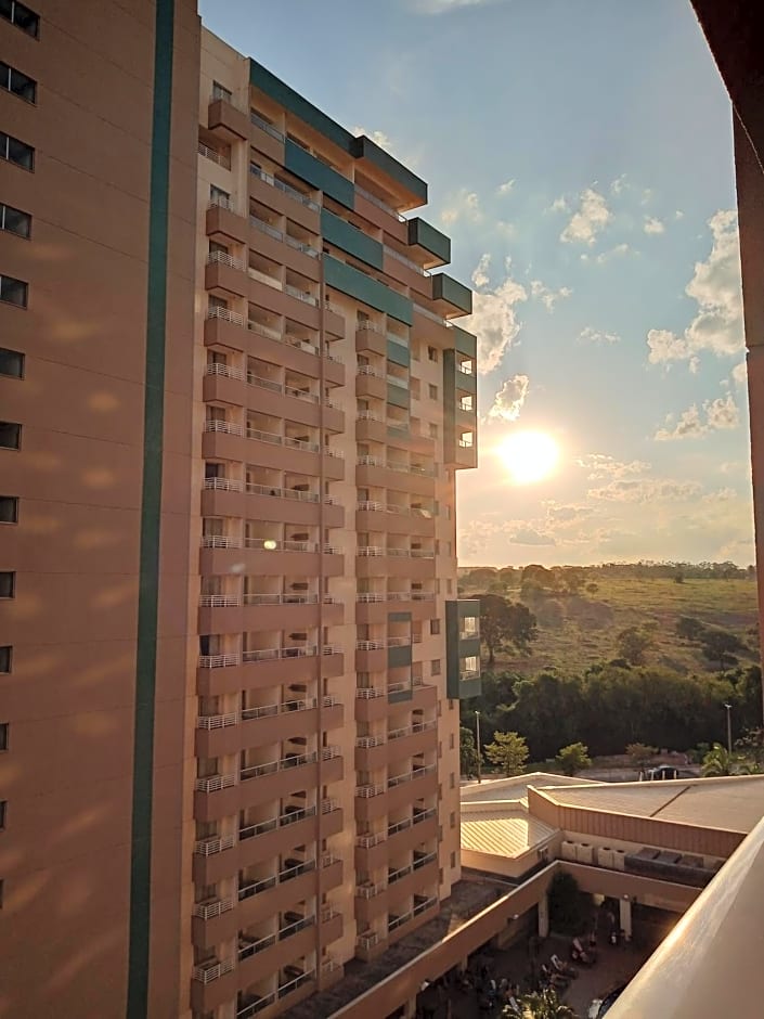 Apartamento em Resort de Olímpia ao lado do Parque Aquático