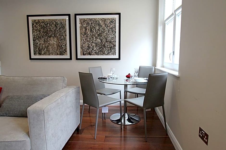 One Bedroom Serviced Apartment in Holborn, Chancery Lane
