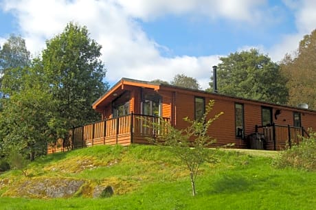 Luxury woodland Oak Lodge