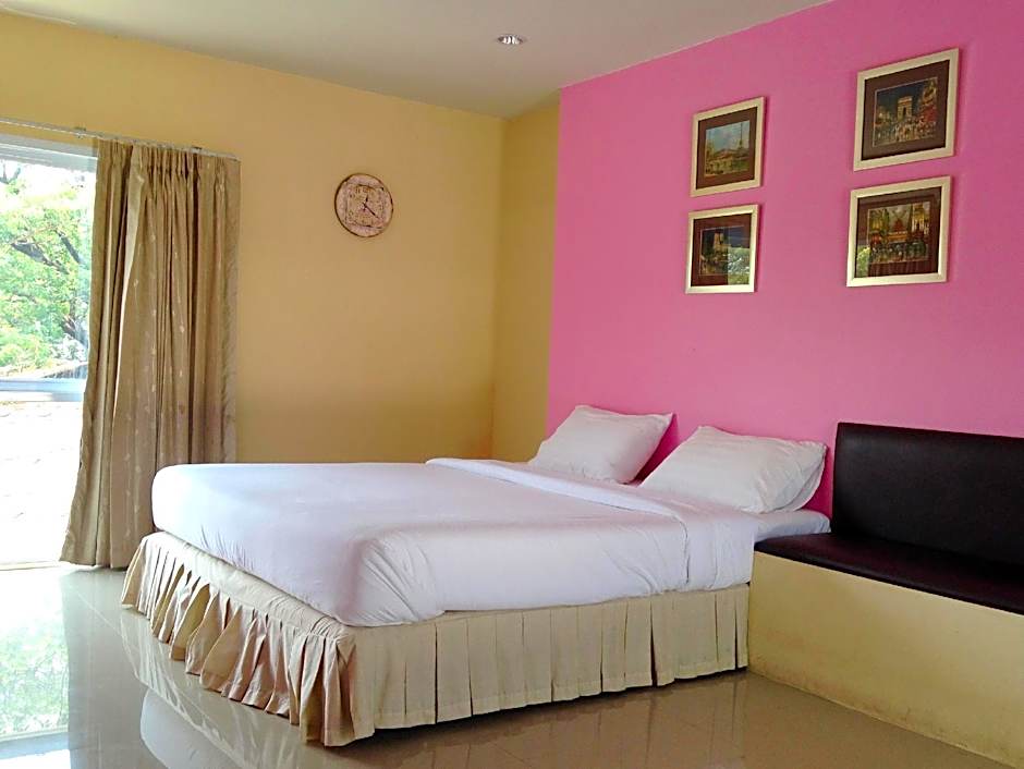 C2 Residence Hotel