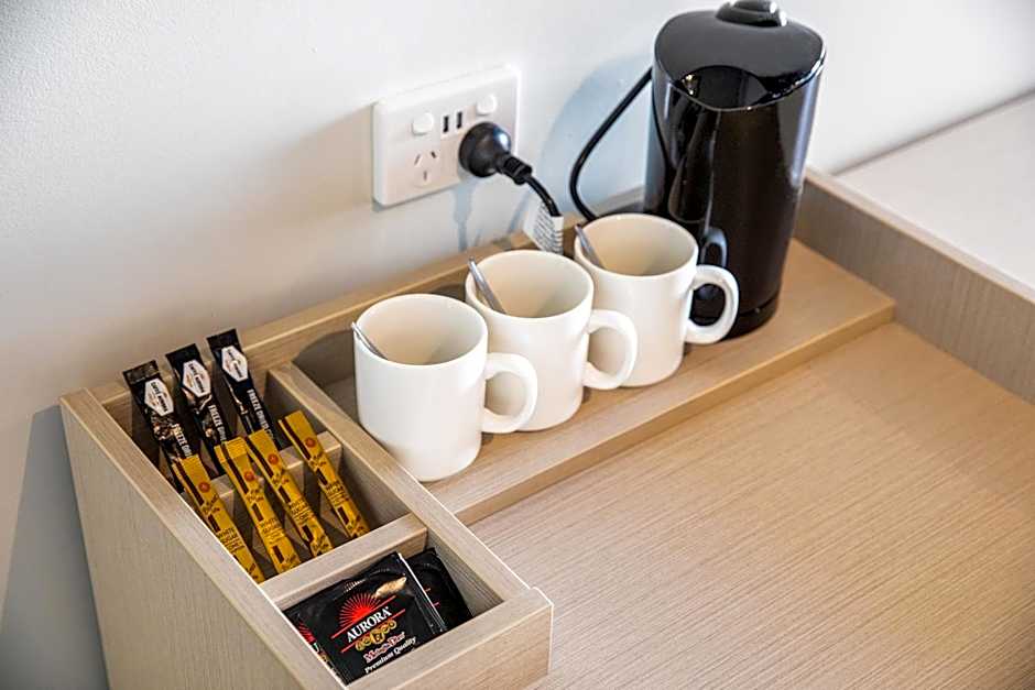 Nightcap at Monash Hotel