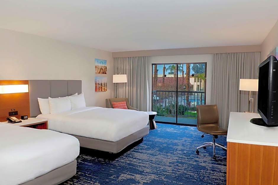 DoubleTree By Hilton Hotel Bakersfield