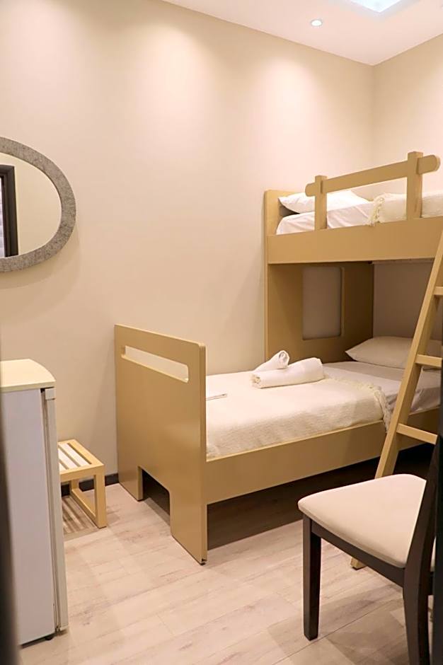Hotel Strora