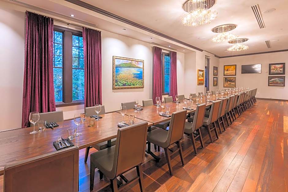 Grand Bohemian Mountain Brook, Autograph Collection