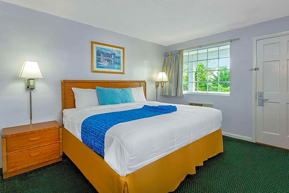 Travelodge by Wyndham Cape Cod Area