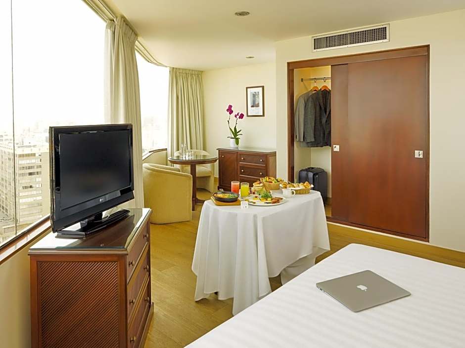 Hotel Estelar Miraflores