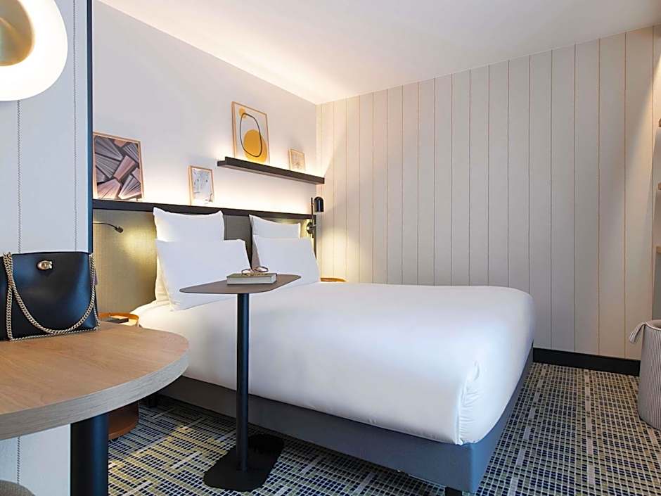 Mercure Paris Bercy Bibliotheque