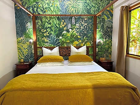 Crater Lakes Rainforest Cottages