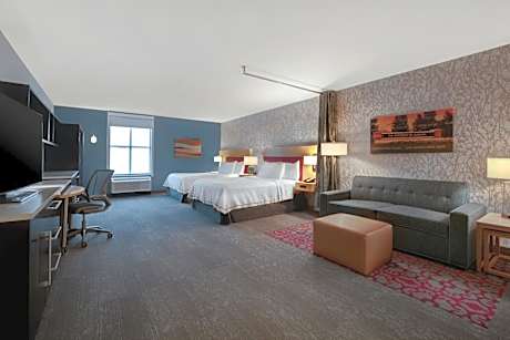 Queen Studio with Two Queen Beds - Mobility and Hearing Access/Non-Smoking